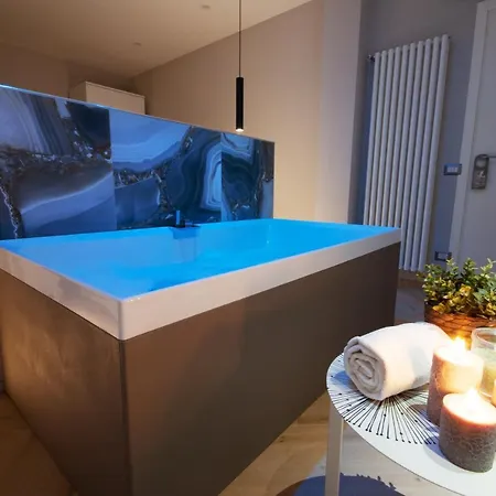 Couette-café Artemisia Gaète