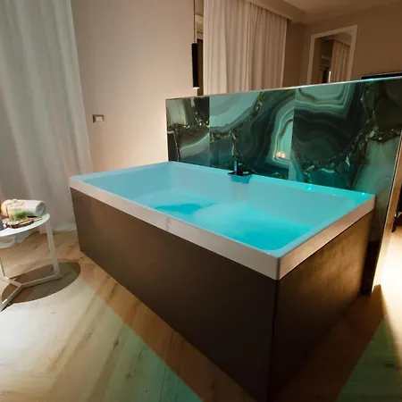 Couette-café Artemisia Gaète